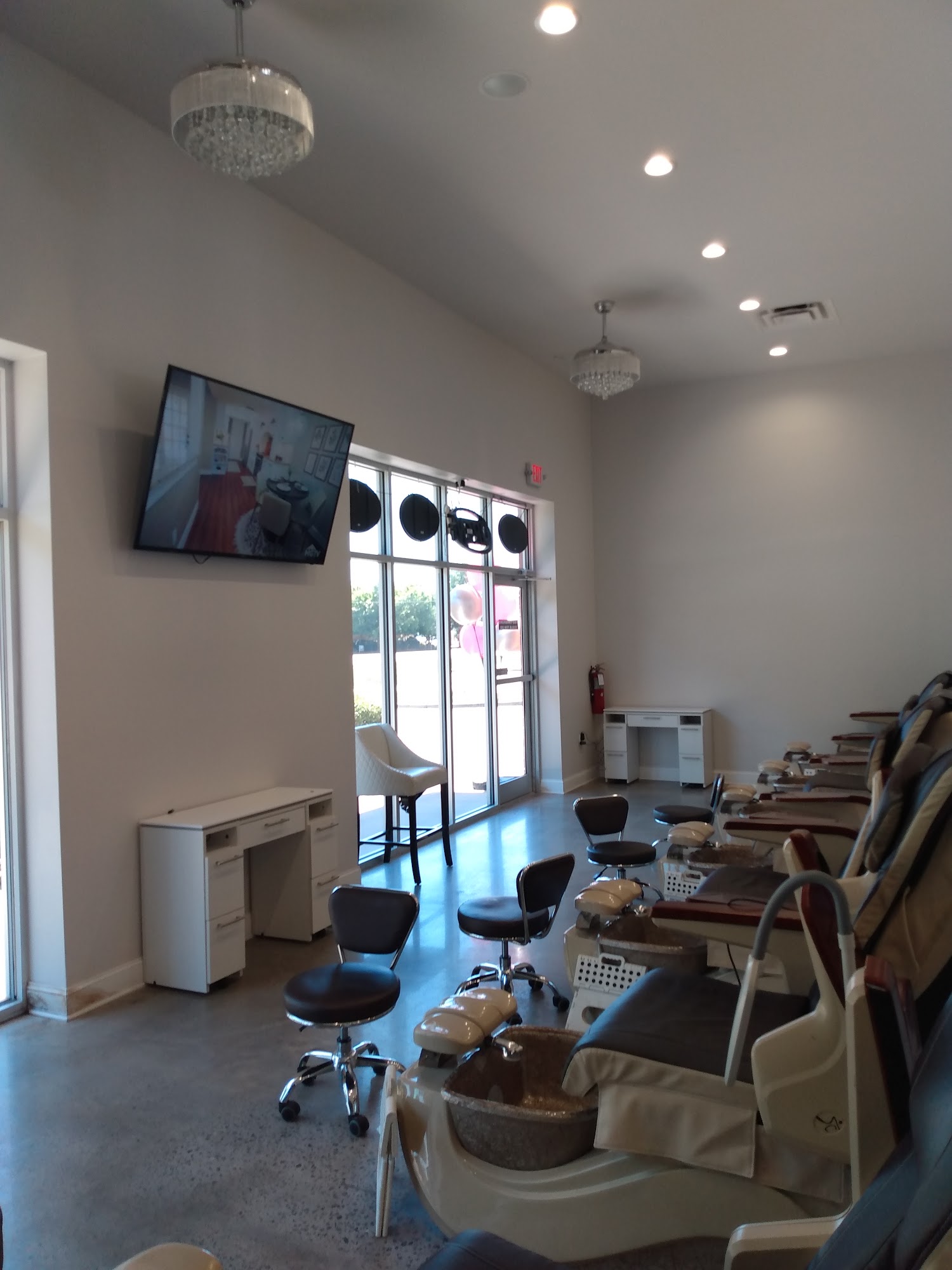 Luxia Nail Spa Northbridge pedicure area with chandelier